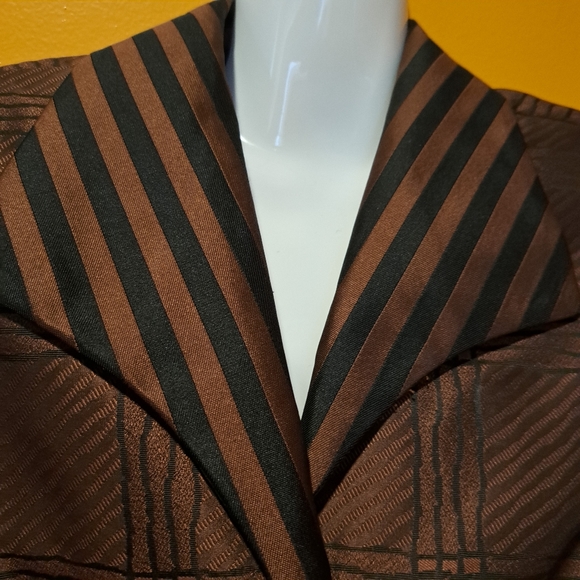 Vintage Pin Stripped Suit Size 10 - Picture 4 of 8